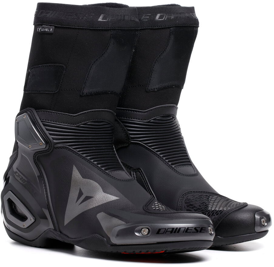Dainese Axial 2 Boots Black/Black - Worldwide Shipping!