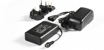 Macna Accu + Lader Jas / Broek 12V 6000 mAh Macna Accu + Lader Jas / Broek 12V 6000 mAh
