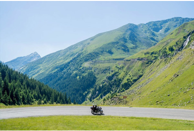 Riding a motorcycle abroad? Discover the rules
