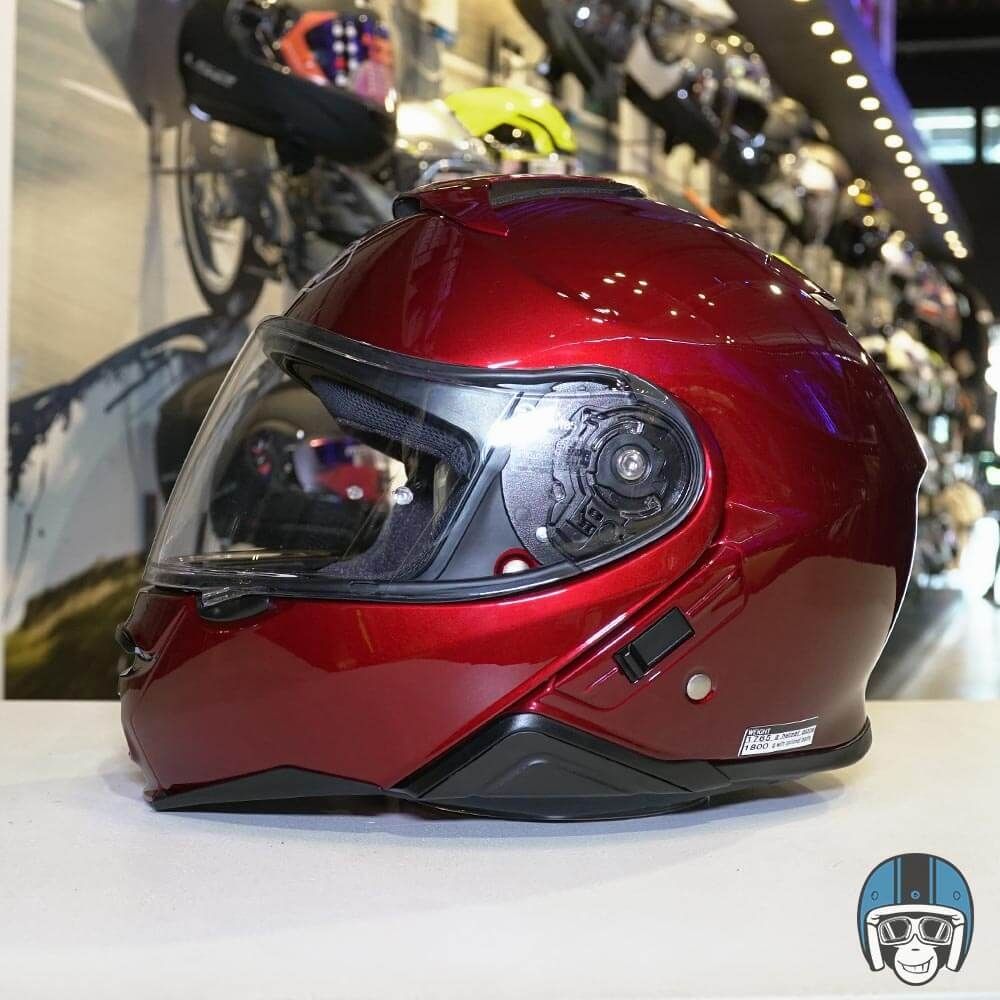 Wine red motorcycle helmets